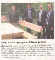 2011-07-05 - Neue Holzsitzgruppe und Bänke gebaut - Rhein-Zeitung 05.07.11